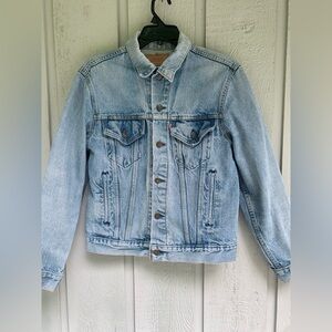 Vintage 80’s Levi’s Denim Jean Jacket Size 40 WPL 423 Made In USA 100% Cotton